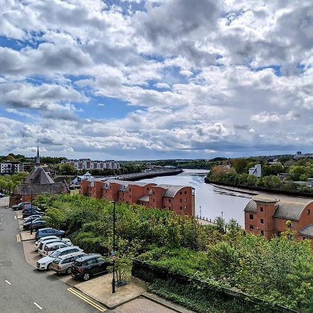 Quayside Apartment With Riverside Views & Parking Newcastle Upon Tyne Exterior foto